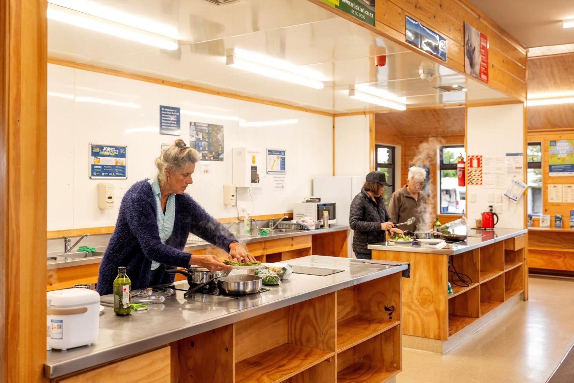Fox Glacier TOP 10 Holiday Park&Motels Exterior foto