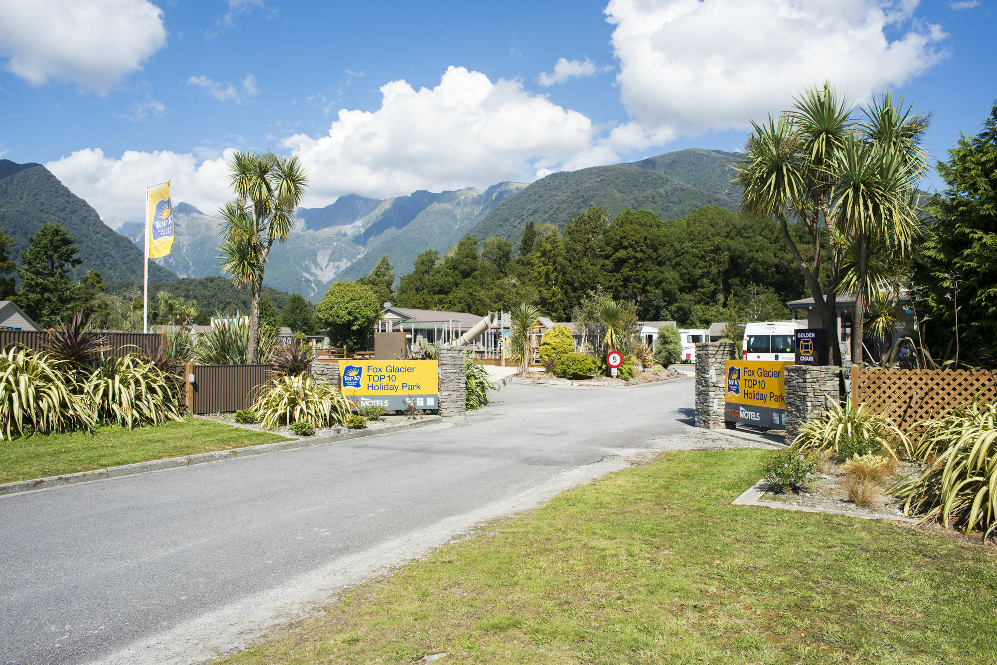 Fox Glacier TOP 10 Holiday Park&Motels Exterior foto